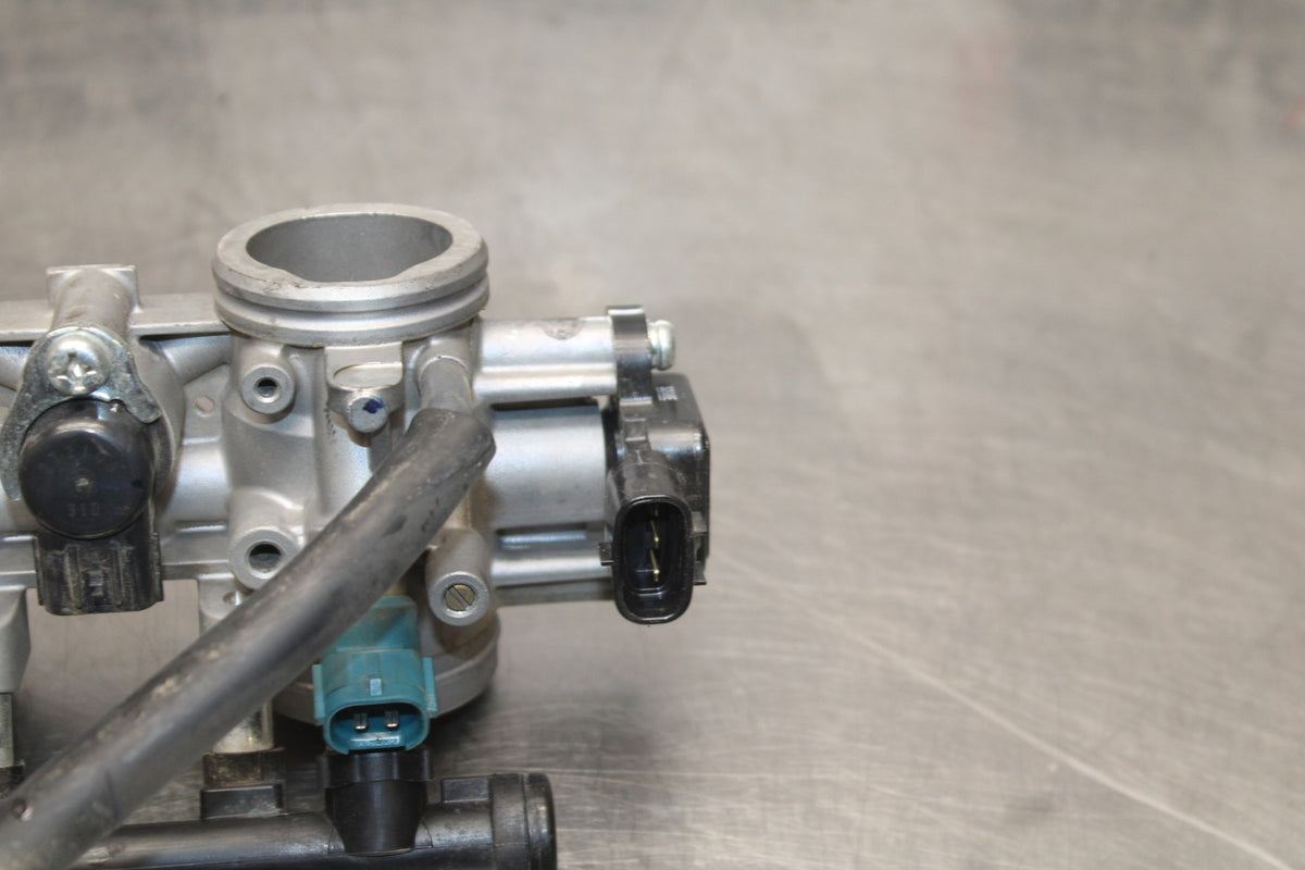 23-24 YAMAHA MT-07 MAIN FUEL INJECTORS / THROTTLE BODIES BB927