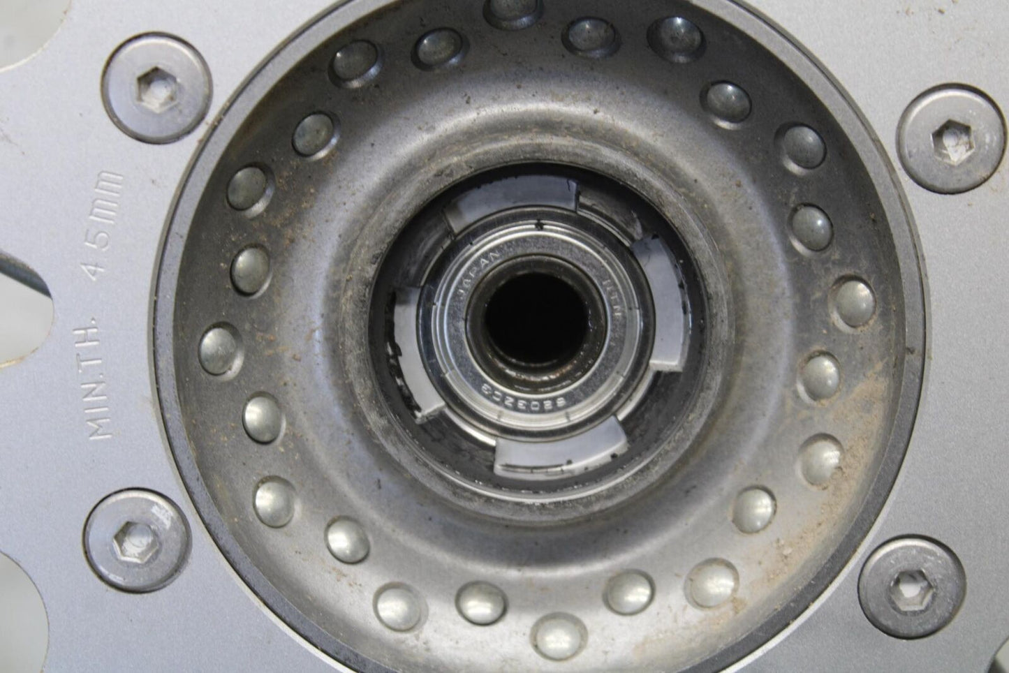 2013 Suzuki Boulevard C50T FRONT WHEEL RIM BB625