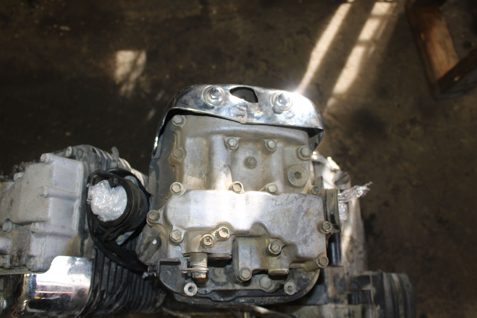 87-03 SUZUKI INTRUDER 1400 VS1400GLP ENGINE MOTOR BB702