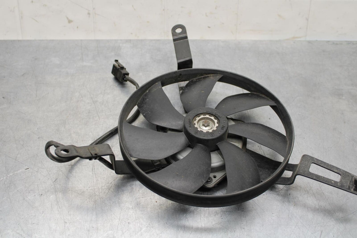 2011 Kawasaki Ninja ZX6R ZX600R ENGINE RADIATOR COOLING FAN 59502-0580 BB587