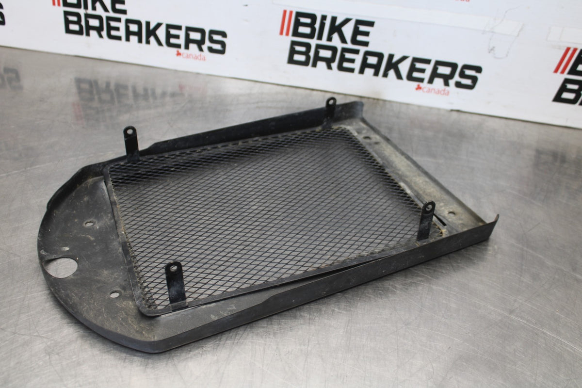 08 KAWASAKI VULCAN 1600 VN1600D NOMAD RADIATOR GRILLE GRILL SHIELD GUARD BB904
