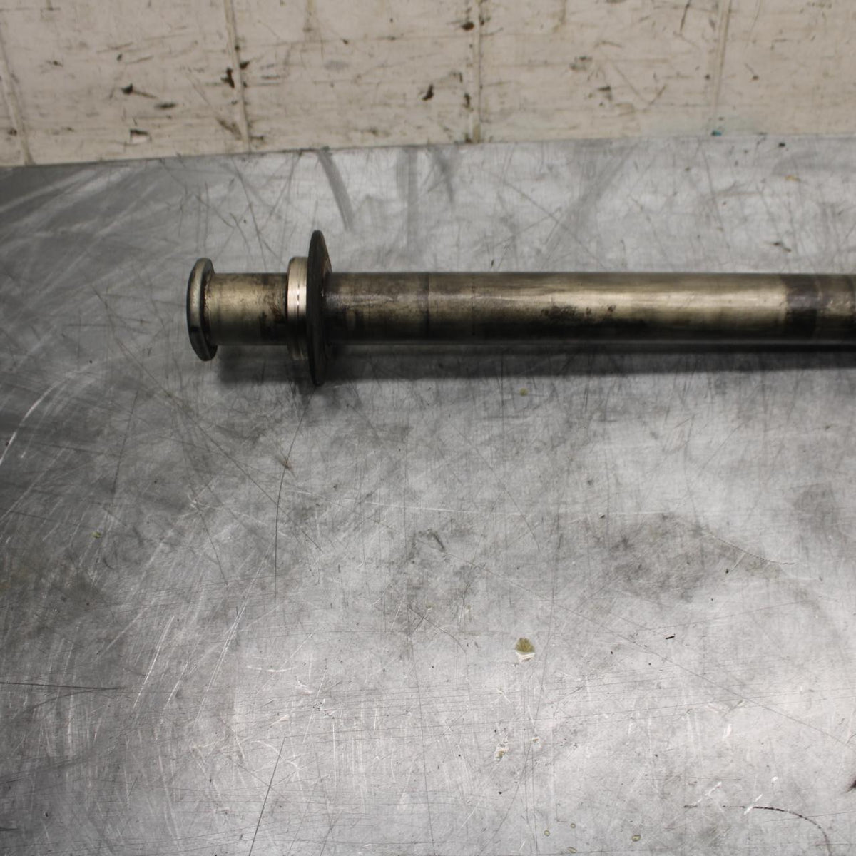 07 YAMAHA YZF R6 REAR AXLE BACK WHEEL RIM PIVOT BOLT AXEL 2C0-25381-10-00 BB495