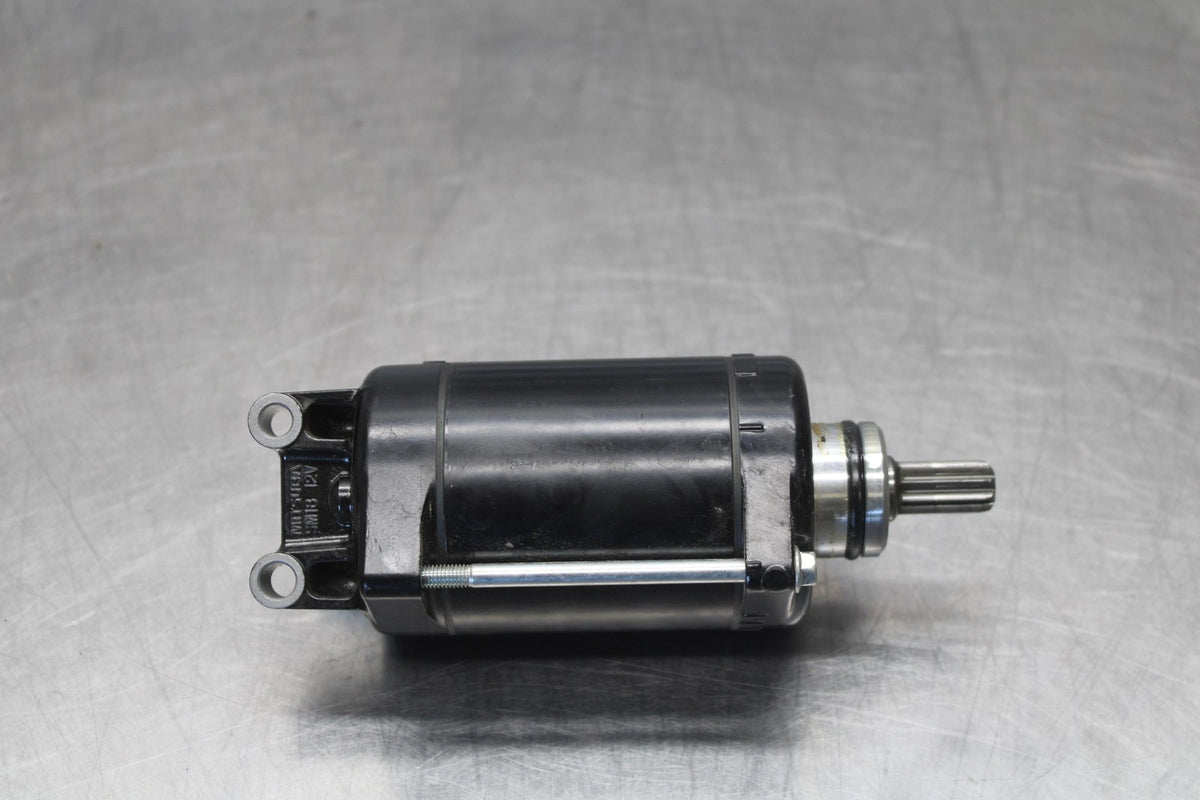 25 KAWASAKI Z900 ENGINE STARTING STARTER MOTOR -DC 12V BB928