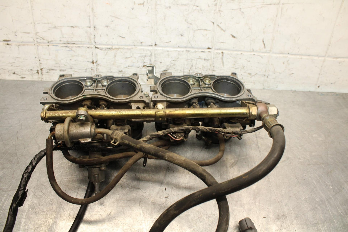 2006 Honda CBR600F4i MAIN FUEL INJECTORS / THROTTLE BODIES 16400-MBW-A12 BB567