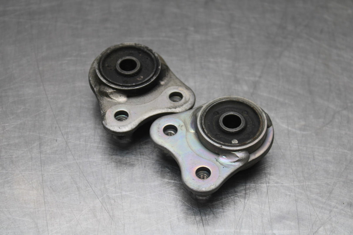 14-17 YAMAHA FZ07 EXHAUST PIPE MUFFLER BRACKETS BB843