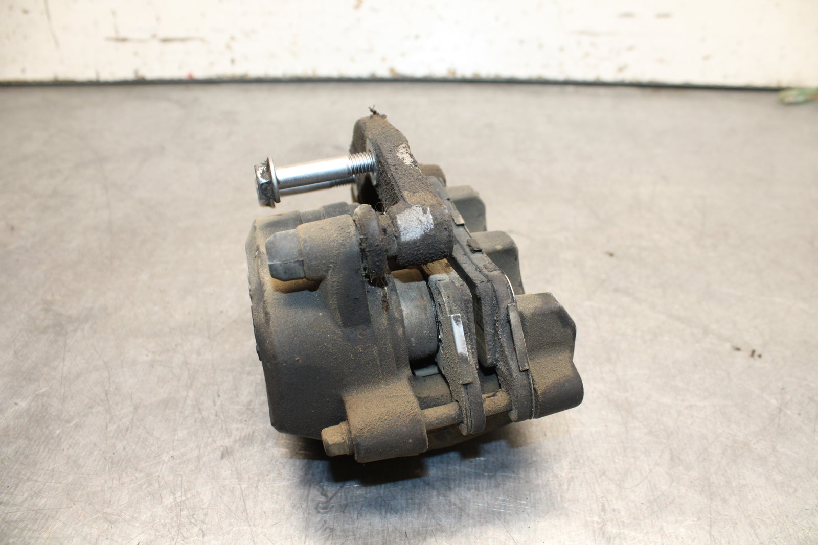 16-17 KAWASAKI VULCAN S 650 EN650 ABS RIGHT FRONT BRAKE CALIPER BB731