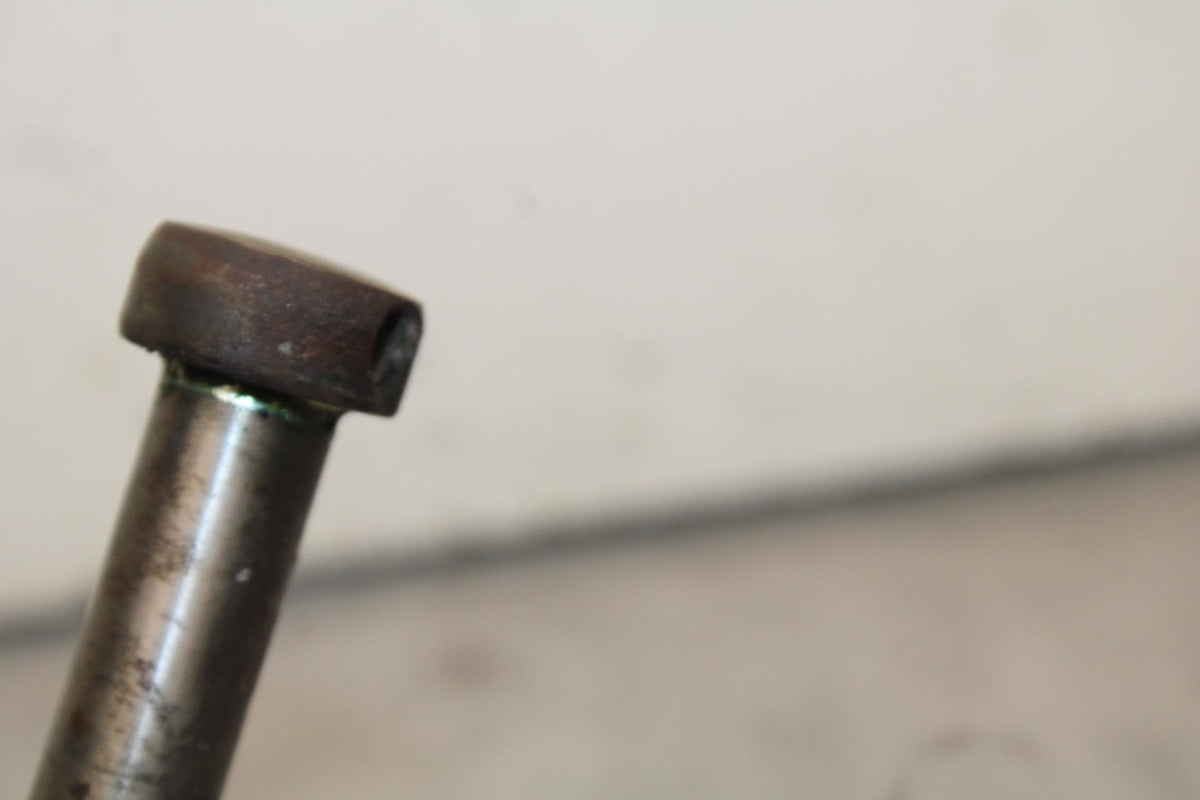 80-81 SUZUKI GS1000GL FRONT WHEEL RIM AXLE PIVOT BOLT BB103