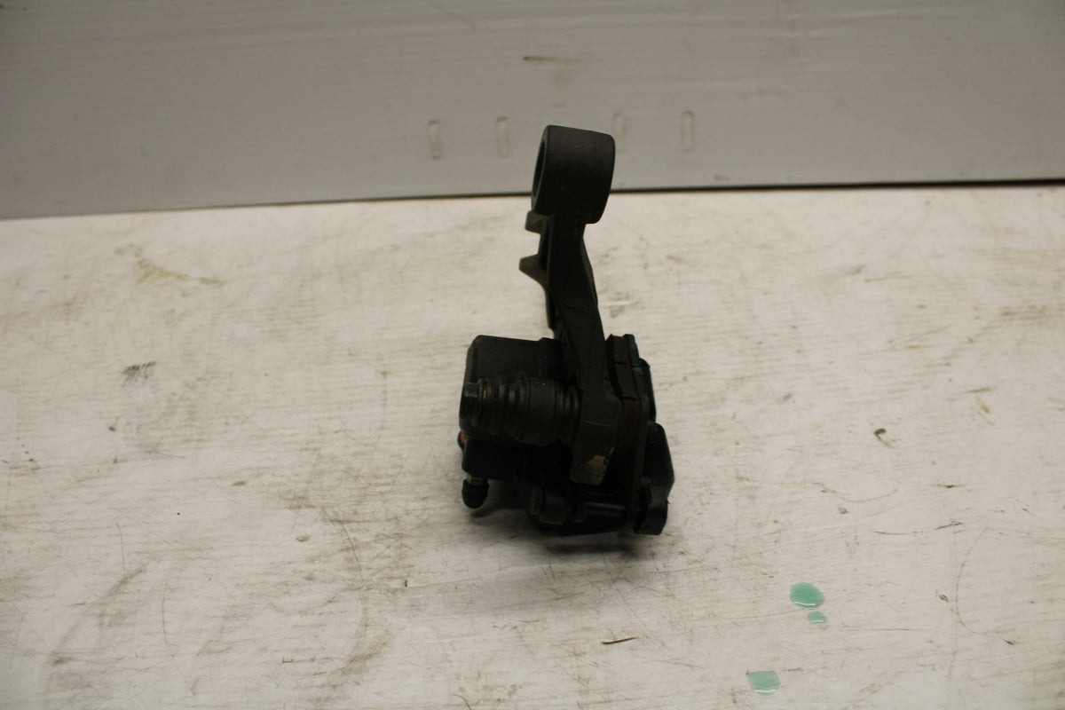 15-17 YAMAHA YZF R3 REAR  BRAKE CALIPER W MOUNT BRACKET 1WD-F580W-01-00 BB293