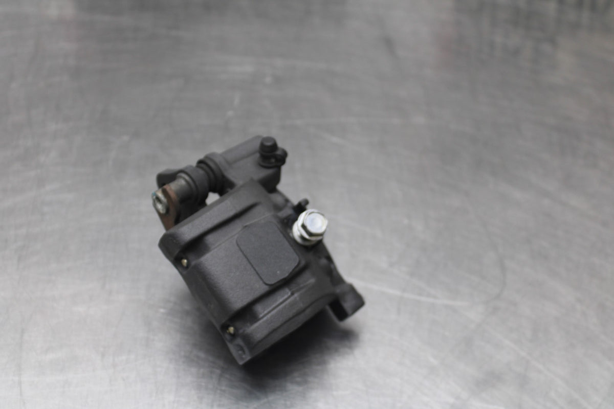 18-26 KAWASAKI Z400 LEFT FRONT BRAKE CALIPER BB852