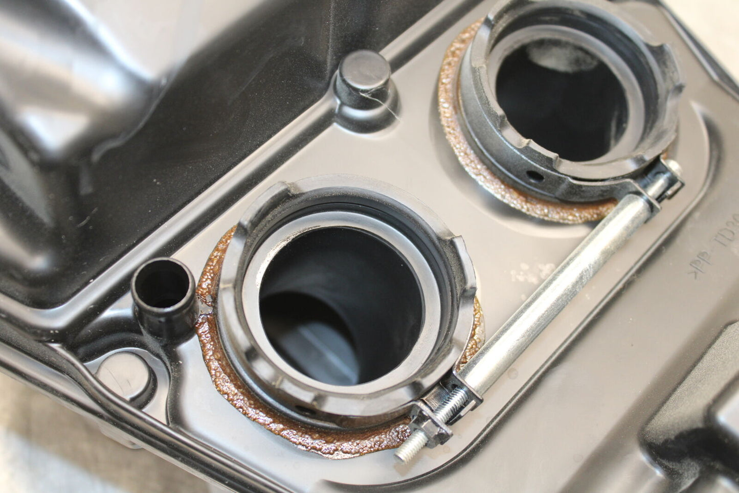 18-24 KAWASAKI NINJA 650 AIRBOX AIR INTAKE FILTER BOX BB725