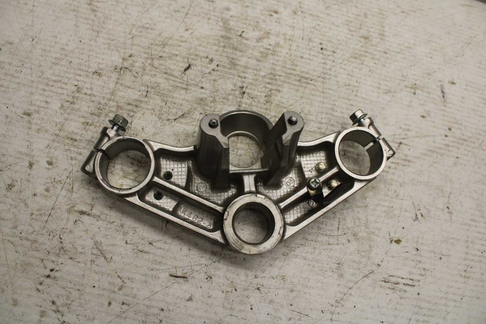 90-07 KAWASAKI ZZR 250 FORKS UPPER TRIPLE TREE CLAMP BB298