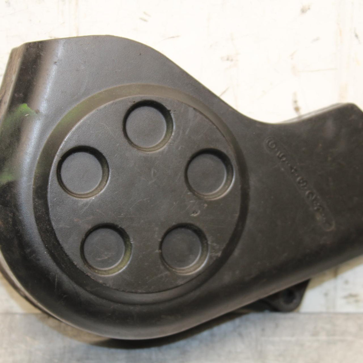 1999 Honda CBR600F4 ENGINE SPROCKET COVER 11350-MBW-000 BB70