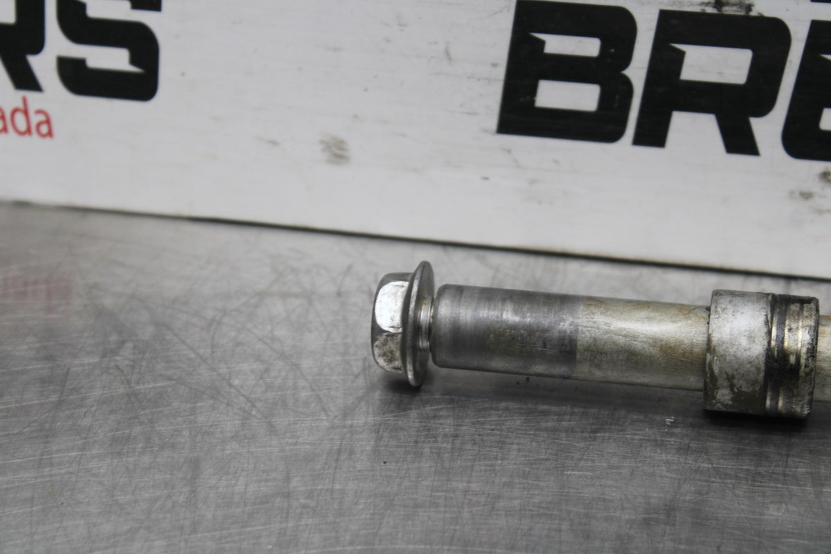 09 HONDA SHADOW 750 VT750 C2 FRONT WHEEL RIM AXLE PIVOT BOLT BB809