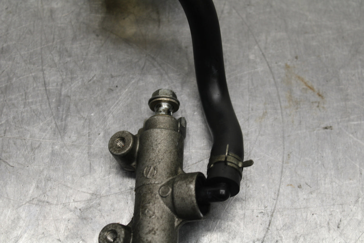 08-10 SUZUKI GSXR 600 REAR BACK BRAKE MASTER CYLINDER W RESERVOIR BB116