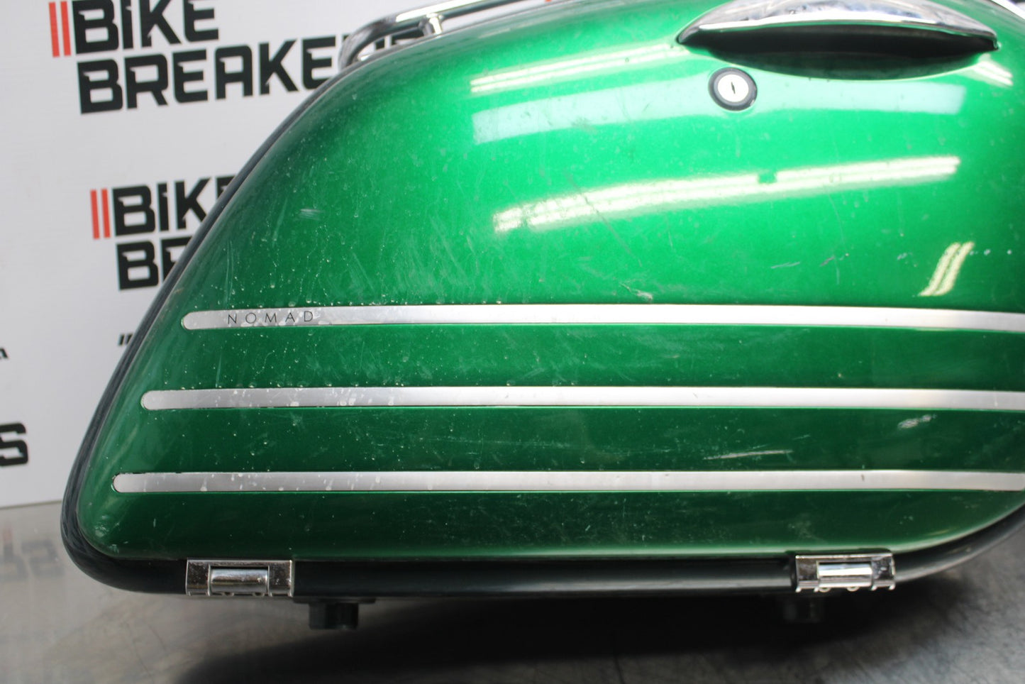 03-08 KAWASAKI VULCAN 1600 CARGO LUGGAGE SADDLEBAG BAG COMPARTMENT SET  BB196