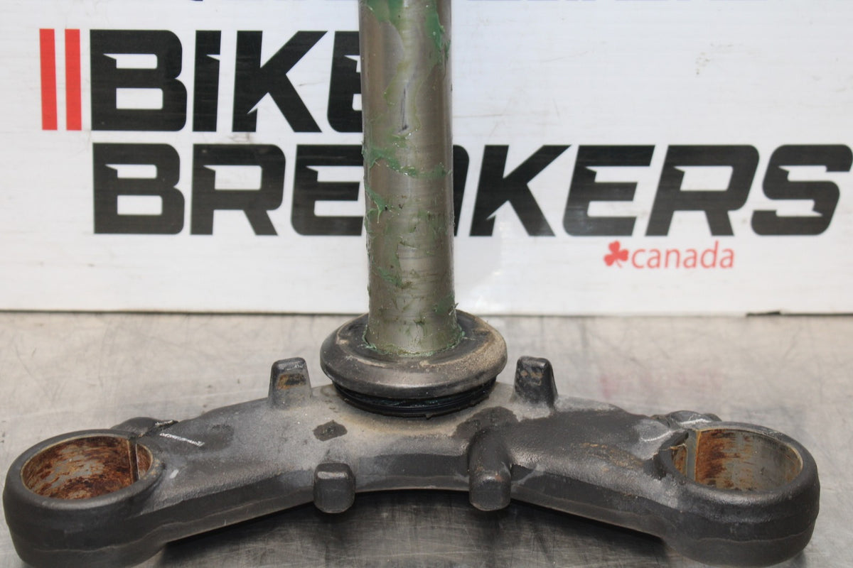 09 KAWASAKI NINJA 250R FRONT FORKS CLAMP LOWER TRIPLE TREE STEM BB824