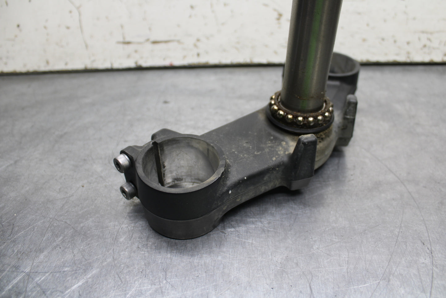 12-13 KAWASAKI Z1000 FRONT FORKS CLAMP LOWER TRIPLE TREE STEM BB743