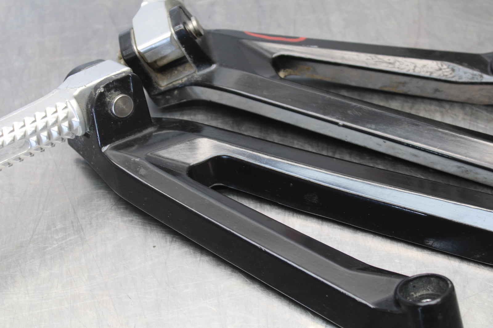 10-11 BMW S1000RR REAR BACK PASSENGER PEG SET PAIR BB168