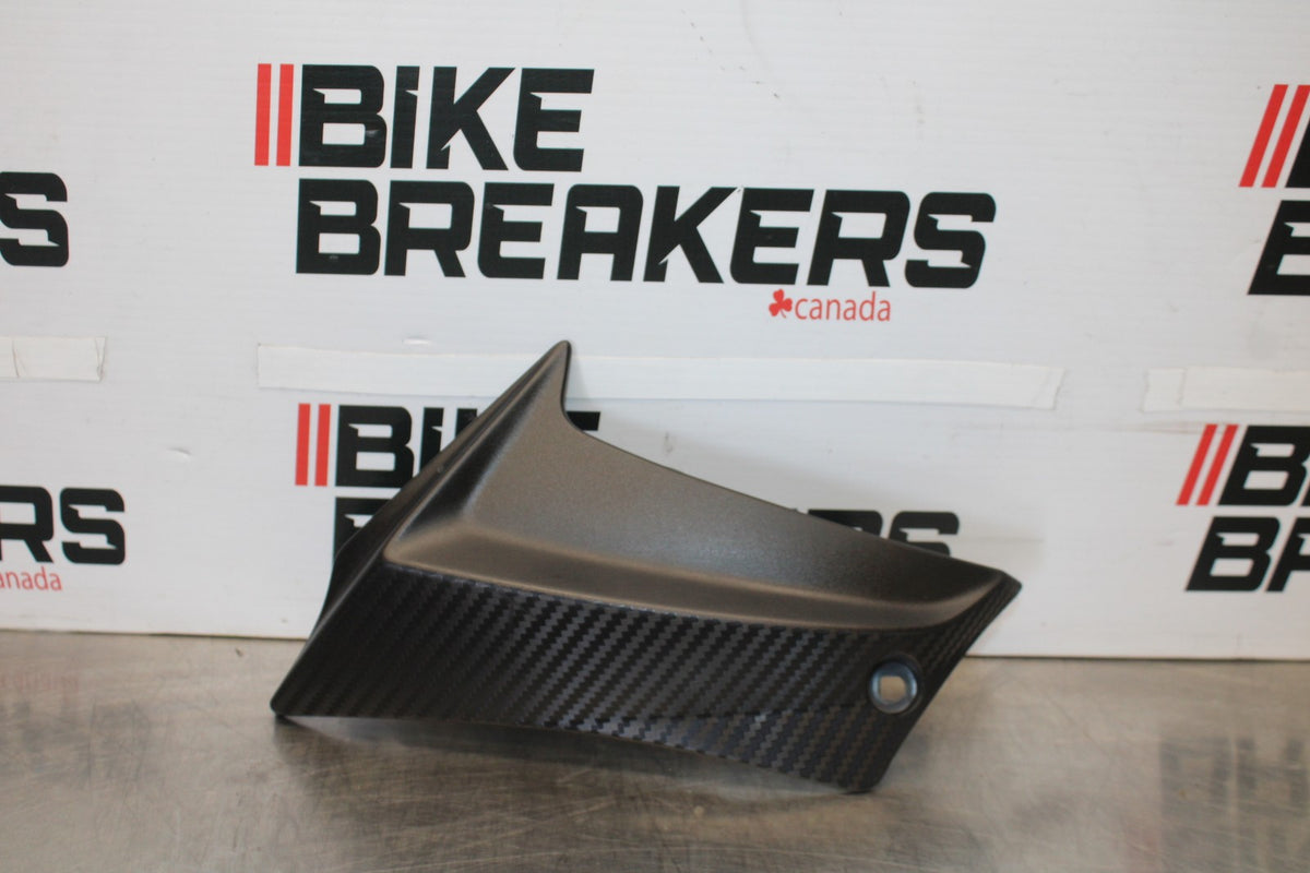 18 SUZUKI GSXR750 LEFT FRAME SIDE COVER COWL PANEL TRIM BB891