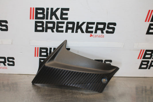 18 SUZUKI GSXR750 LEFT FRAME SIDE COVER COWL PANEL TRIM BB891