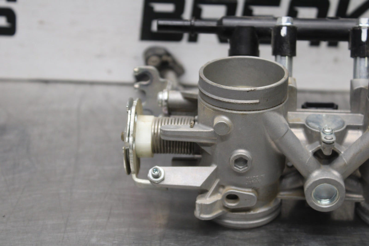 22-25 YAMAHA YZF R7 MAIN FUEL INJECTORS / THROTTLE BODIES BB940