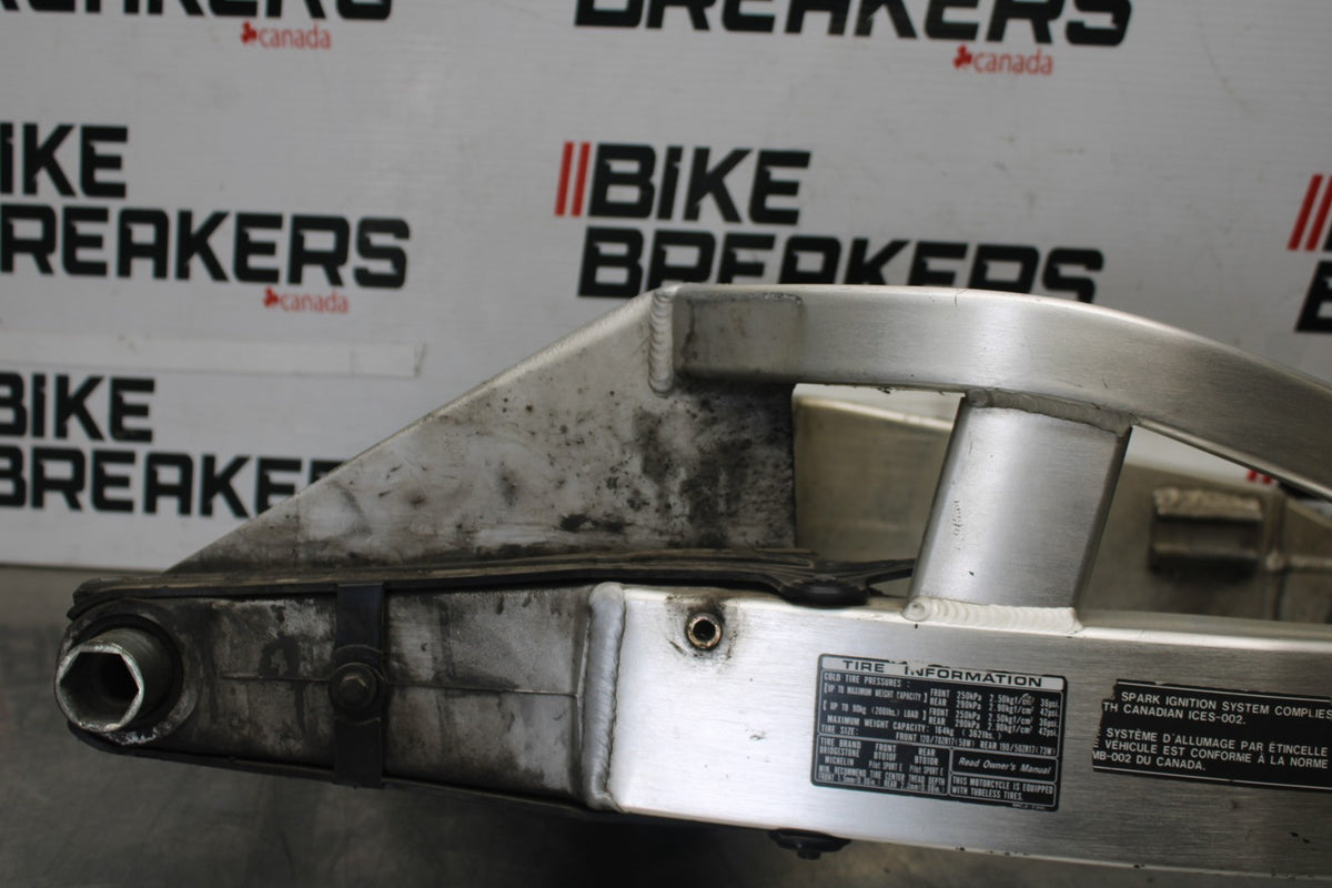 00-01 HONDA CBR929RR REAR SWINGARM BACK SUSPENSION SWING ARM BB925