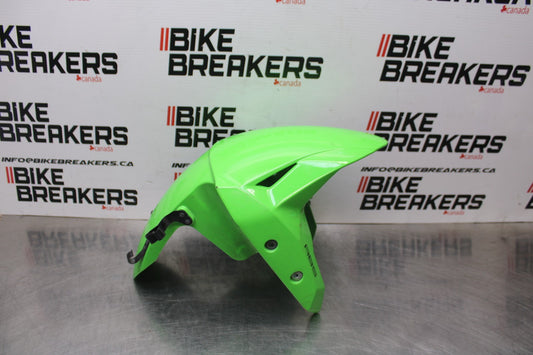 24-25 KAWASAKI NINJA ZX4R FRONT WHEEL FENDER COWL FAIRING BB827