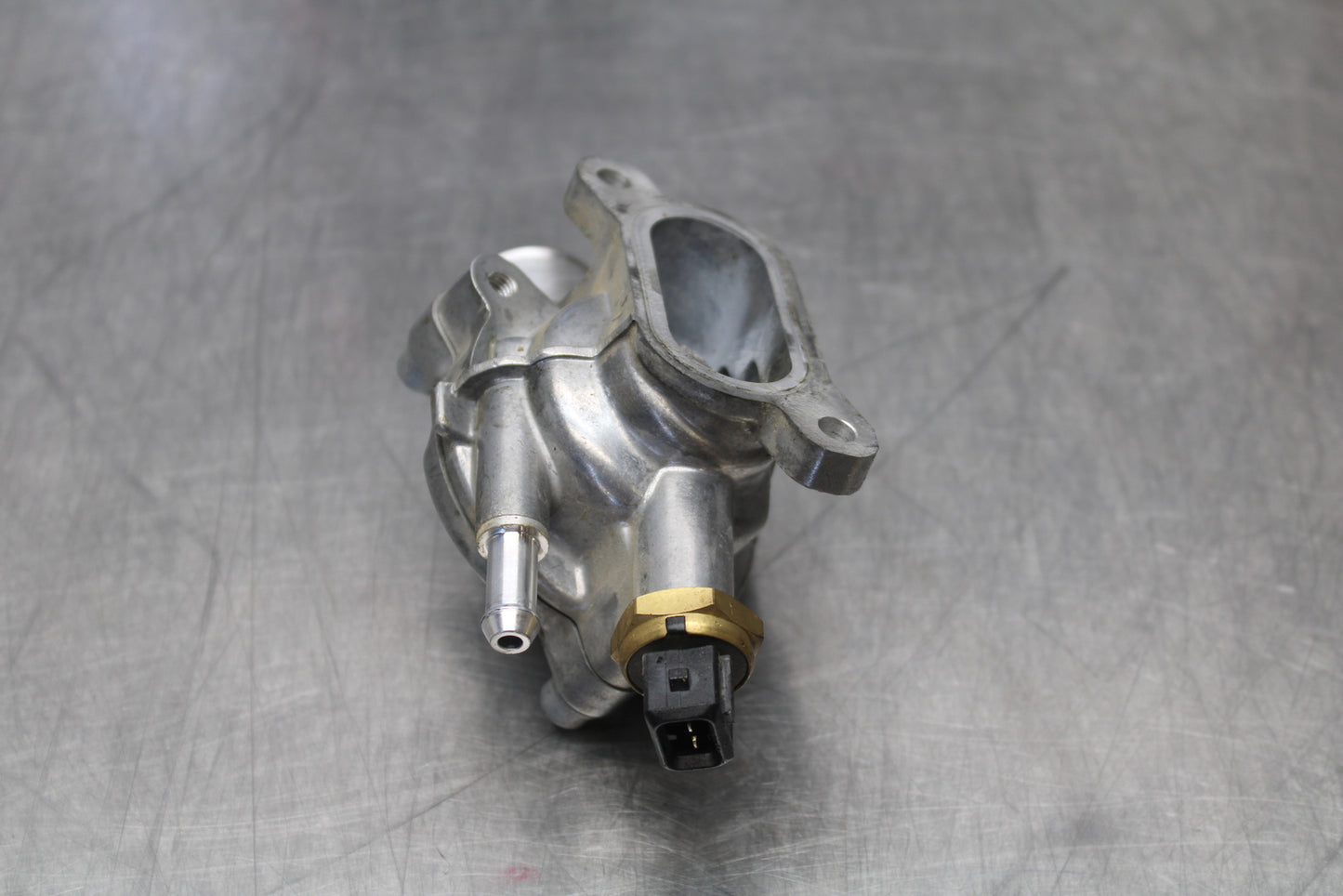 10-11 BMW S1000RR THERMOSTAT W HOUSING ASSEMBLY BB168