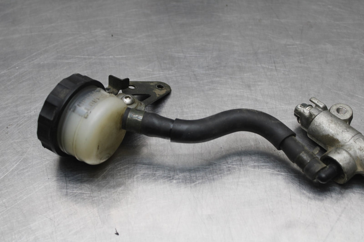 05-06 KAWASAKI NINJA ZX6R REAR BACK BRAKE MASTER CYLINDER W RESERVOIR BB877