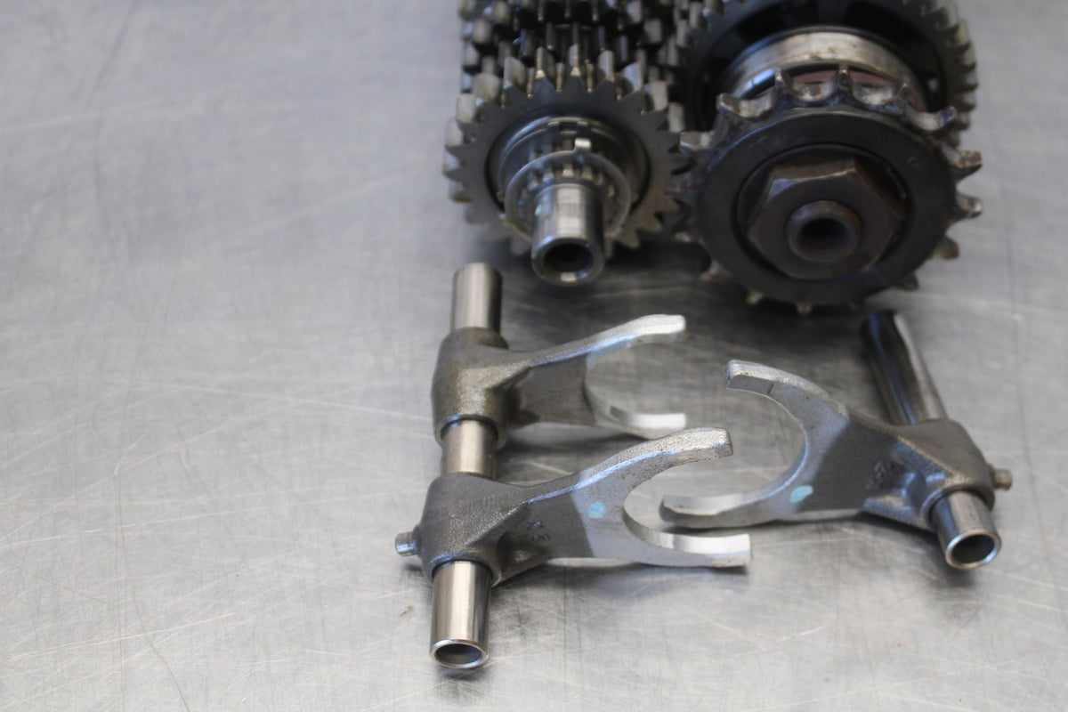 15 TRIUMPH TIGER 800 ENGINE MOTOR TRANSMISSION TRANNY GEARS BB873