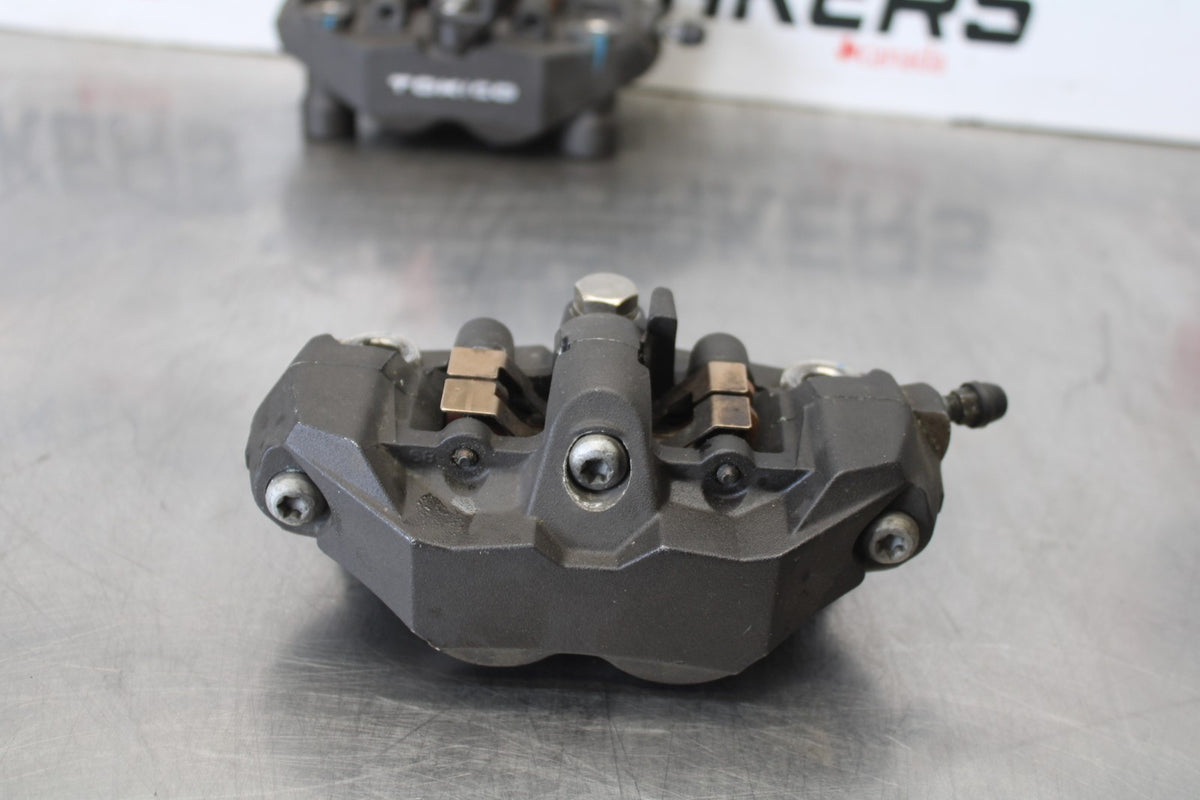 06-07 SUZUKI GSXR 600 RIGHT LEFT FRONT BRAKE CALIPER SET PAIR CALIPERS BB170