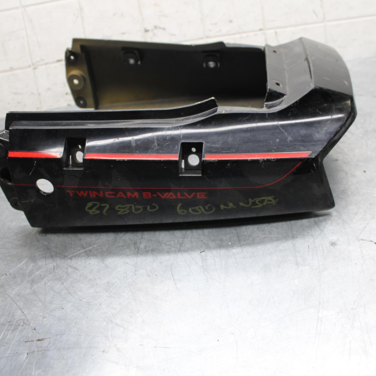 1985 Kawasaki Ninja 600R ZX600A REAR BACK TAIL FAIRING COWL SHROUD