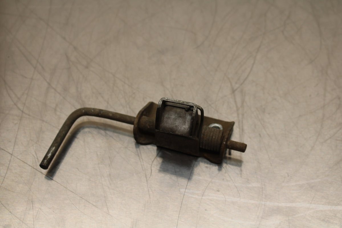 82 HONDA CT70 TRAIL SEAT LATCH  BB138