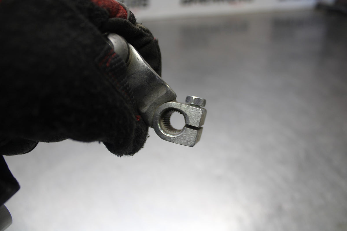 19-24 YAMAHA R3 LEFT REARSET REAR SET FOOT PEG W SHIFTER BB942