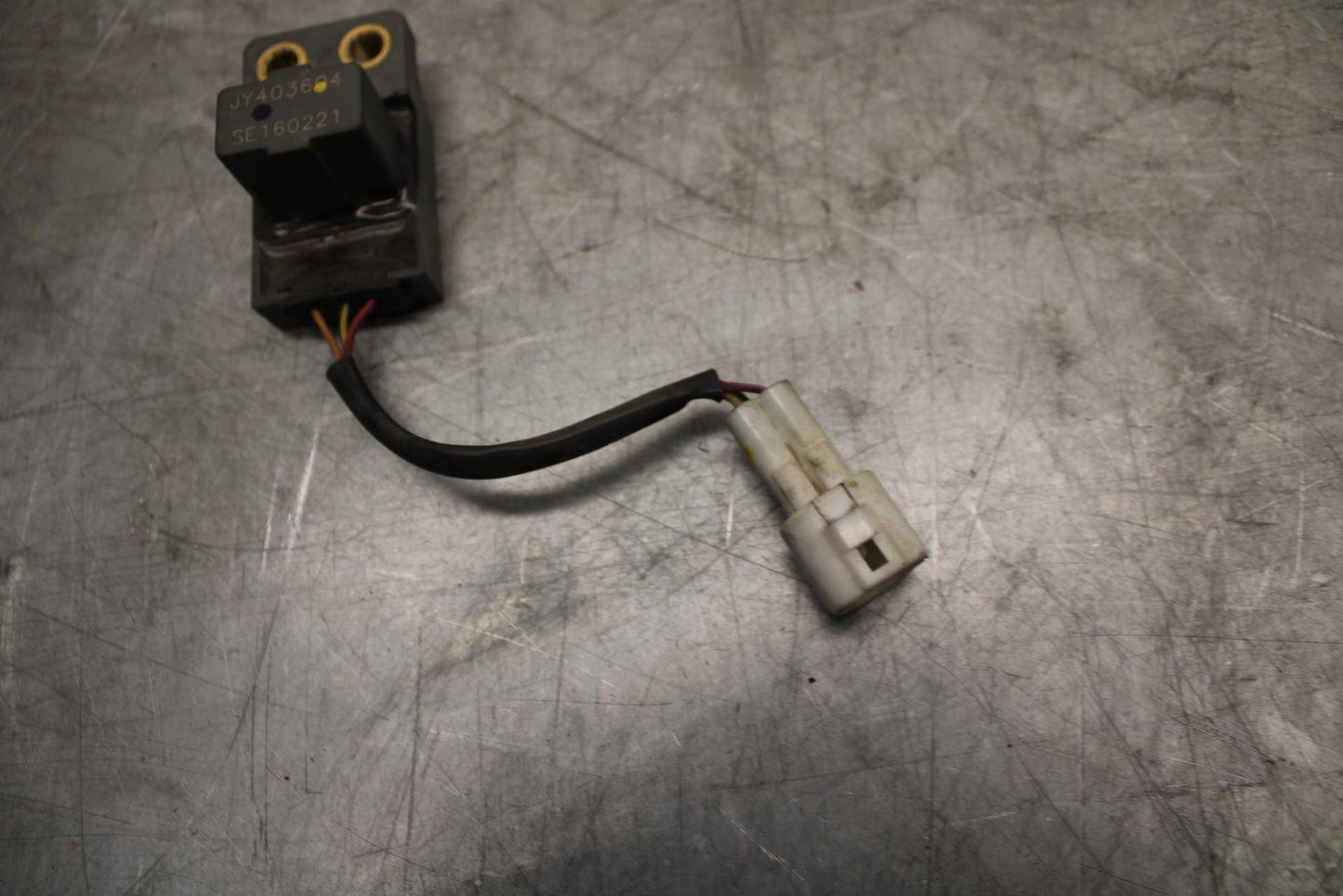 21 HUSQVARNA VITPILEN 401 TIP OVER BANK ANGLE CRASH SENSOR SWITCH  BB467