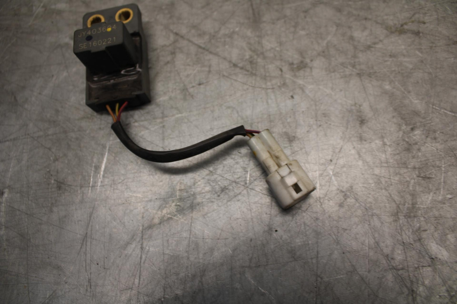21 HUSQVARNA VITPILEN 401 TIP OVER BANK ANGLE CRASH SENSOR SWITCH  BB467