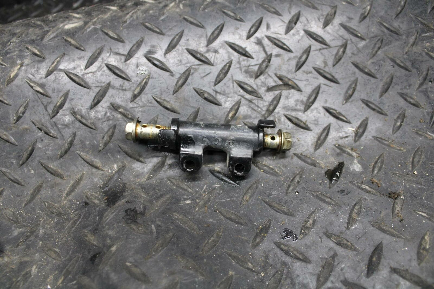 84-85 YAMAHA VIRAGO 1000 BRAKE HOSE SPLITTER BB173