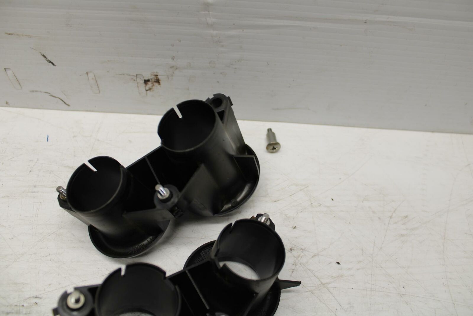 05-06 HONDA CBR600RR  INTAKE VELOCITY STACKS 17225-MEE-000 17226-MEE-000 BB307