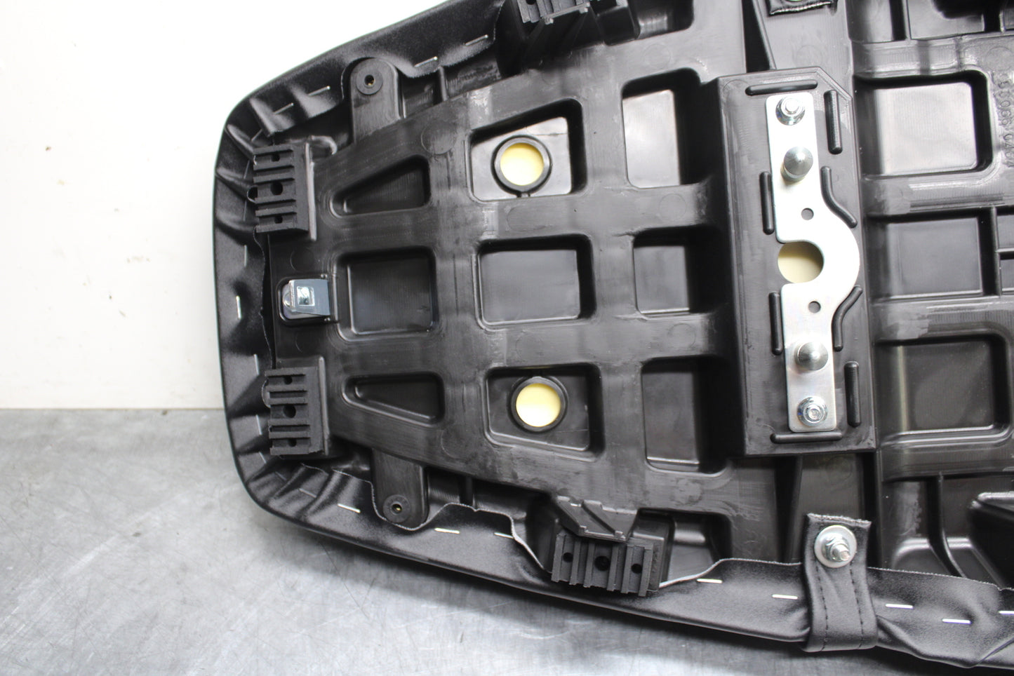 12-25 KAWASAKI NINJA ZX14R NEW!! FRONT REAR SEAT SADDLE BB757