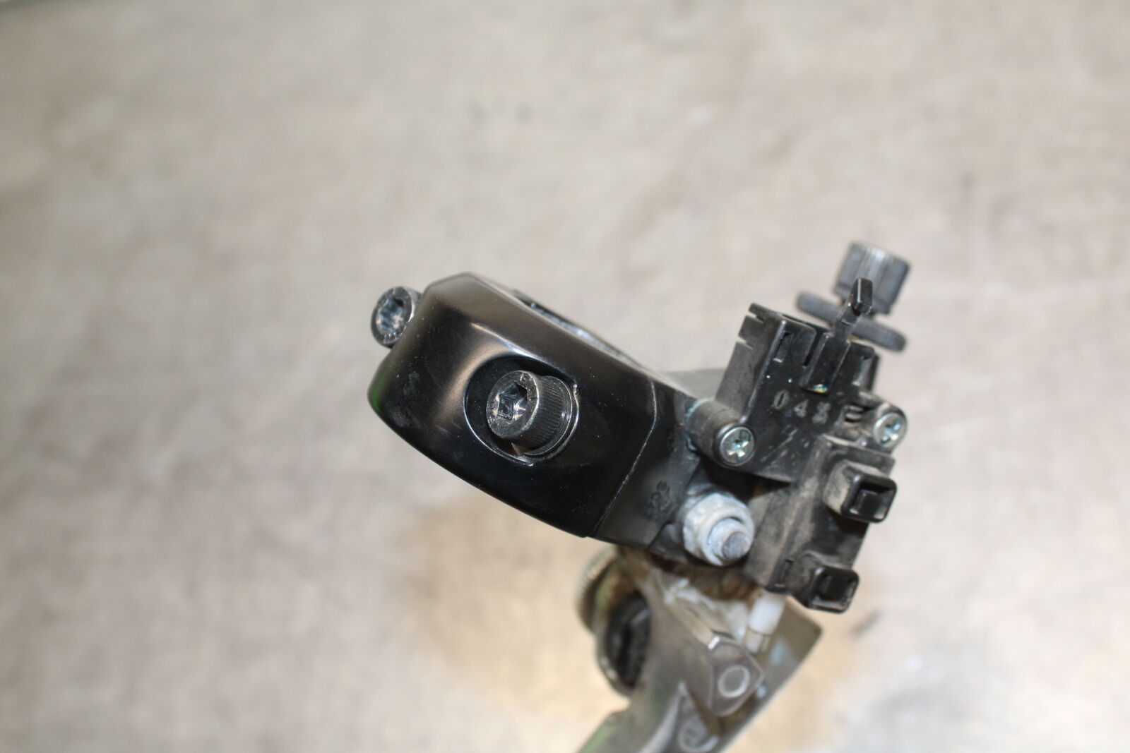 18-24 KAWASAKI NINJA 650 CLUTCH PERCH MOUNT WITH LEVER  BB725