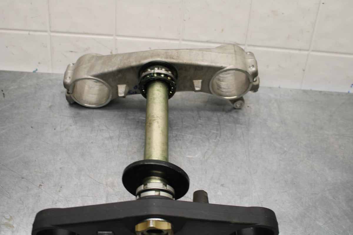 2009 to 2012 GSXR1000 FRONT LOWER AND UPPER TREES STEM BB582