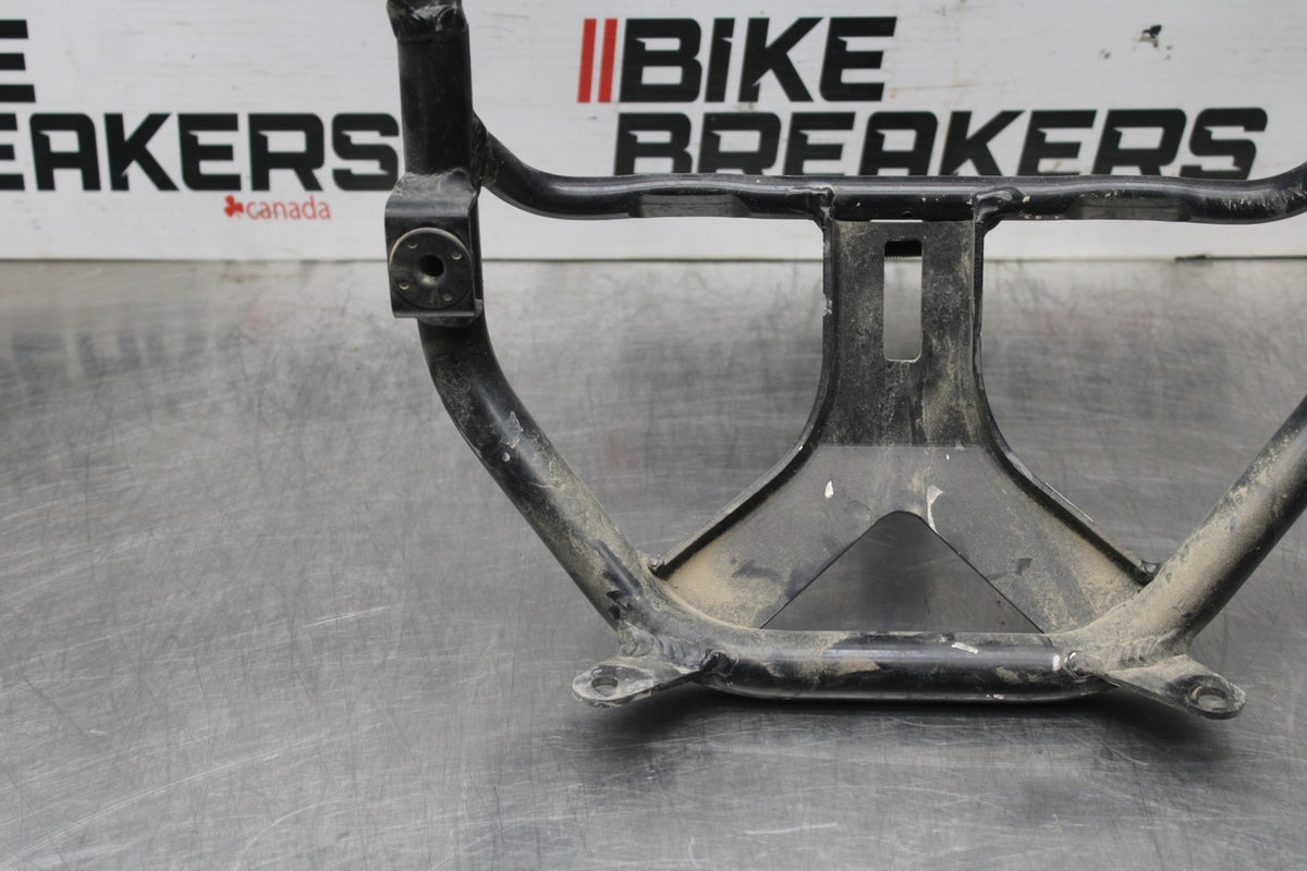 01-03 SUZUKI GSXR600 UPPER FAIRING MIRROR GAUGES STAY BRACKET BB841