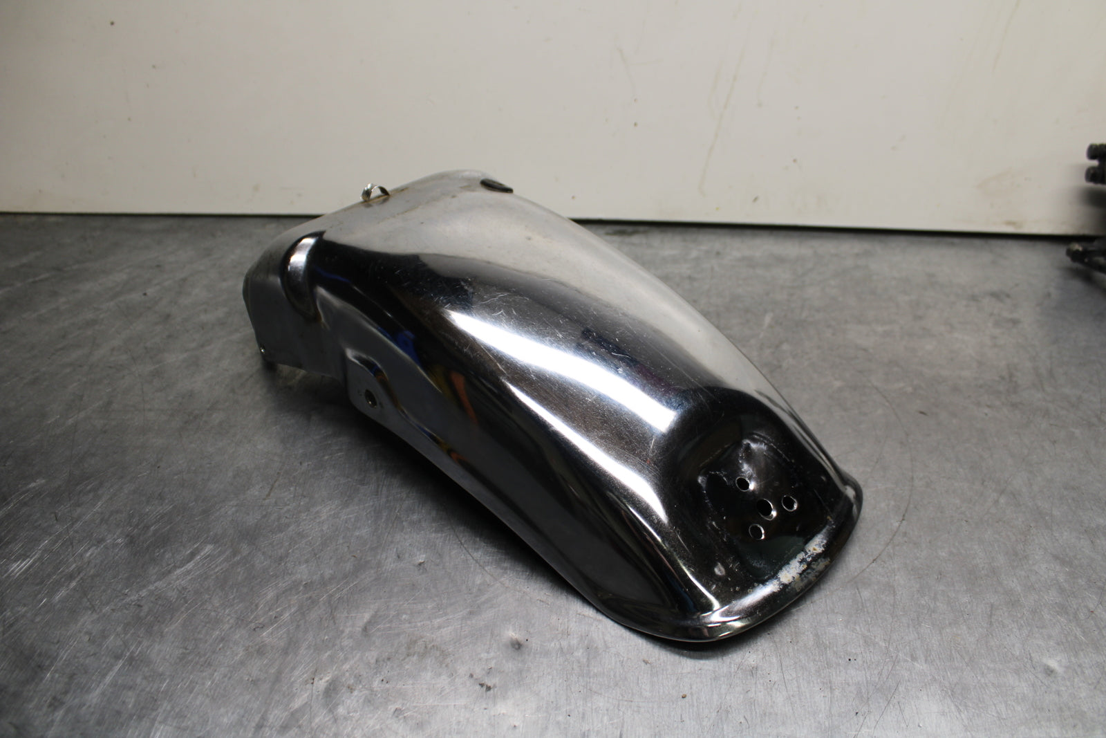 80-81 YAMAHA XS1100 SPECIAL REAR BACK WHEEL FENDER MUD GUARD BB123