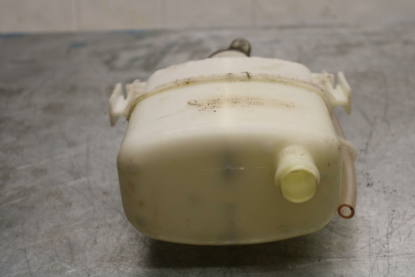 10-12 CAN AM SPYDER RT COOLANT WATER TANK RESERVOIR BOTTLE BB415