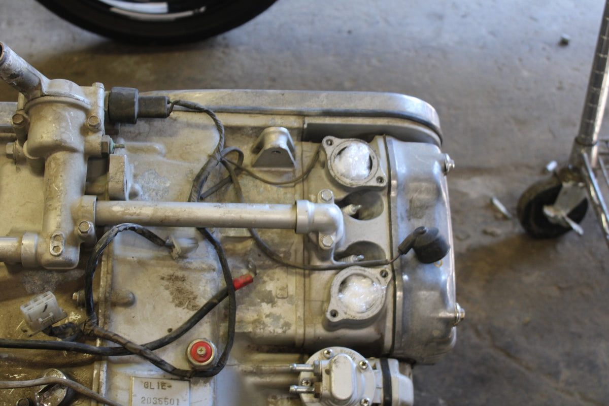 76-77 HONDA GOLDWING 1000 ENGINE MOTOR BB171