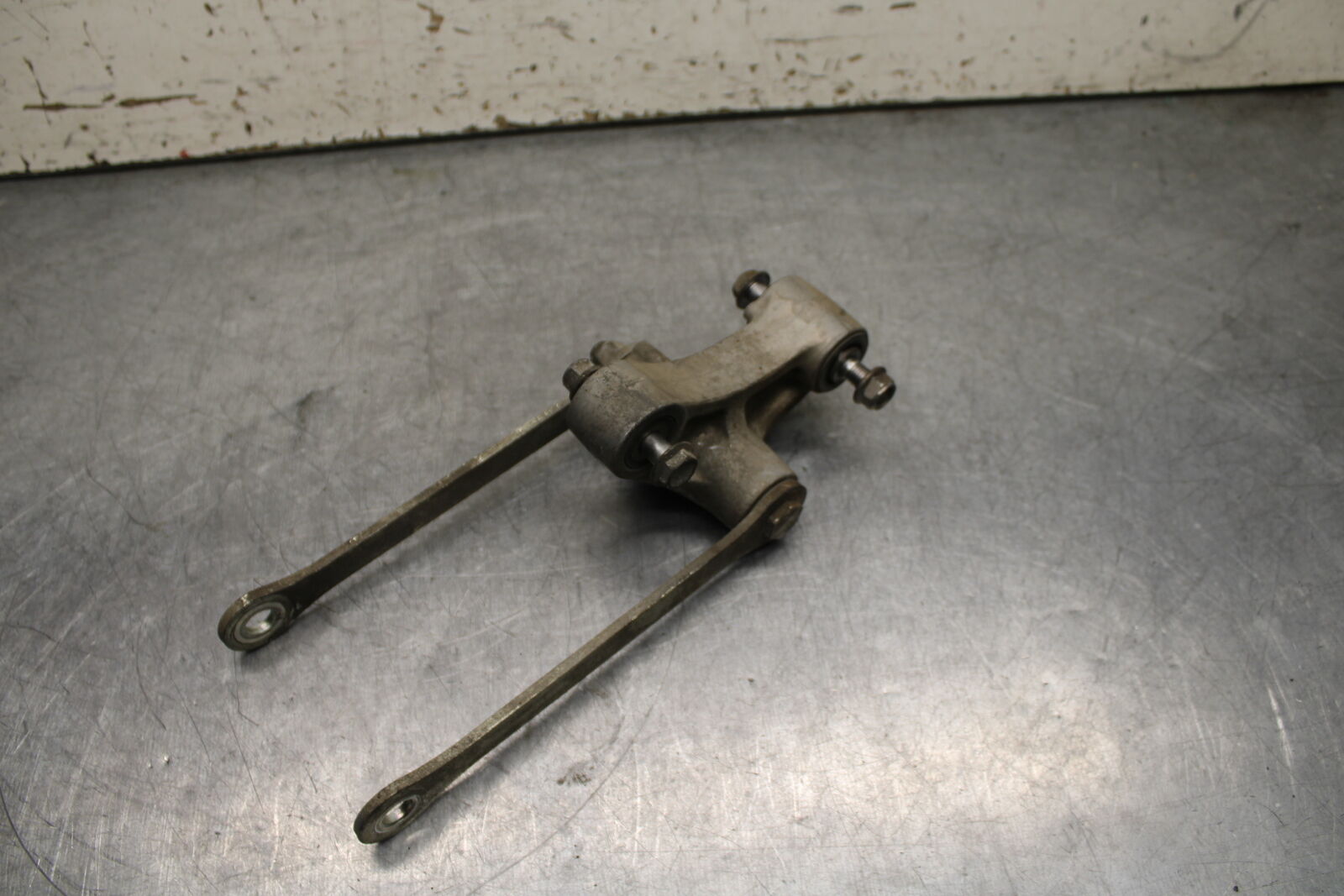 13-17 KAWASAKI NINJA ZX6R ZX636E REAR DOGBONE SHOCK LINKAGE LINK BB735