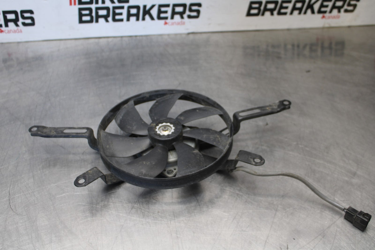 15-17 YAMAHA FJ09 ENGINE RADIATOR COOLING FAN BB906