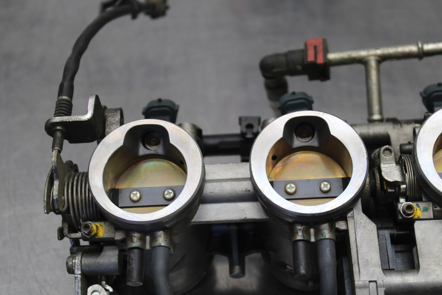 07-08 KAWASAKI NINJA ZX6R MAIN FUEL INJECTORS / THROTTLE BODIES BB203