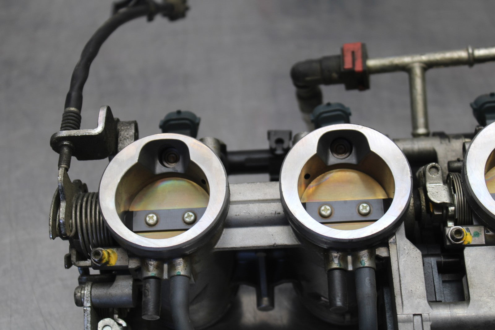 07-08 KAWASAKI NINJA ZX6R MAIN FUEL INJECTORS / THROTTLE BODIES BB203