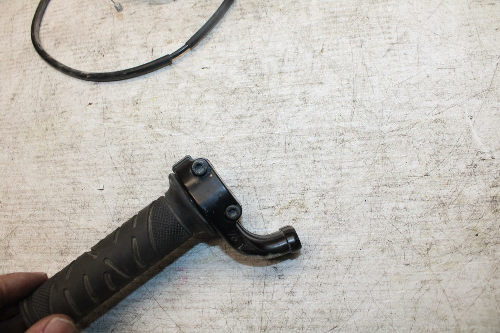 20-21 YAMAHA XSR900 THROTTLE CABLE LINE HOUSING GUIDE BB372